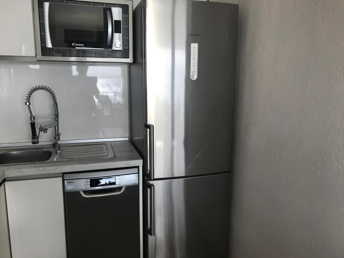 Far Bay Apartment Росес Екстериор снимка
